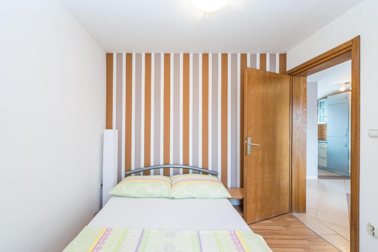Apartments Mahnet Vir Værelse billede